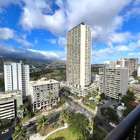 Royal Kuhio 2304 - Spacious Studio With Stunning Mountain Views In The Heart Of Waikiki! Villa Honolulu Exterior photo