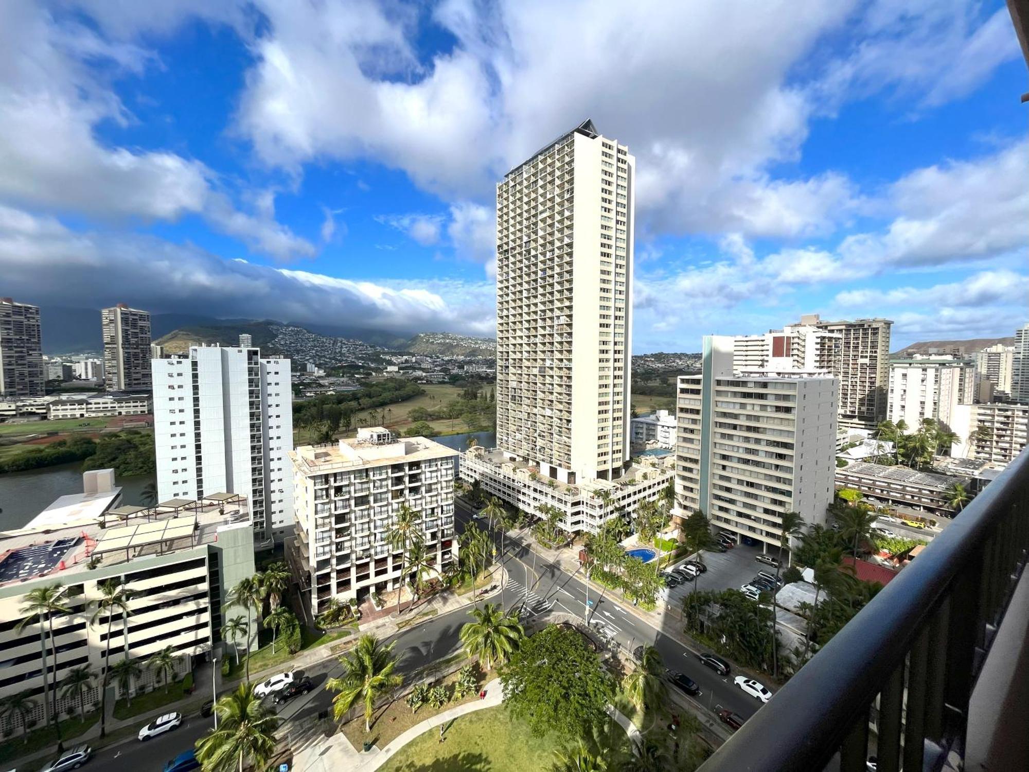 Royal Kuhio 2304 - Spacious Studio With Stunning Mountain Views In The Heart Of Waikiki! Villa Honolulu Exterior photo